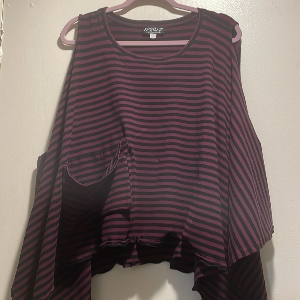 Kamuflage Black Burgundy Striped Open Lagenlook Overlay High Lo Substantial